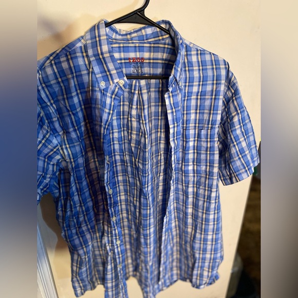 Izod Other - Izod button up short sleeve
